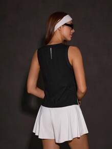 OutZeal 女士运动黑色背心 日常健身服 夏季柔软莫代尔混纺弹力弧形下摆 - 黑色 - 查看 6