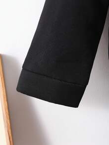 男童黑色夹克，松紧腰带，装饰性口袋，保暖内衬，时尚休闲，适合秋冬季穿着。 - 黑色 - 查看 6