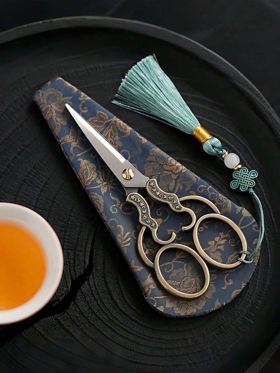 多用复古家用剪刀不锈钢 3 件套钢刀片适用于缝纫工艺品/家居装饰/手工制作学生办公室使用。带保护套的装饰流苏剪刀