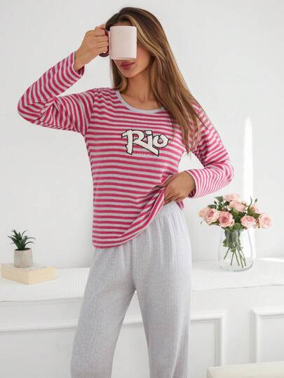 Set pigiama da donna composto da 2 pezzi, maglia a maniche lunghe con ricamo a lettere e pantaloni a costine a righe, comodo abbigliamento da casa e relax