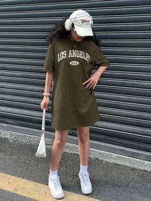 SHEIN 少女橄榄绿色休闲宽松星星印花网眼紧身连衣裙，适合节日、派对、生日、郊游 - 軍綠色 - 查看 3