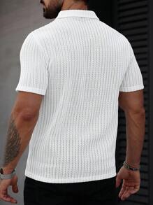 Manfinity Homme 男士休闲纯色纹理面料短袖 Polo 衫，夏季男士针织 Polo 衫，男士纽扣 Polo 衫，男士纹理 Polo 衫，适合日常通勤、旅行、度假和外出的多功能单品，送给丈夫和男朋友的礼物，休闲简约风格，都市成熟风格，英伦绅士风格 - 白色 - 查看 2