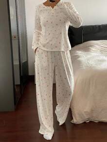DAZY Ditsy Floral Lace Trim Patchwork Women Pajama Set, Fall Clothes - Beige - View 5