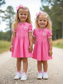 SHEIN 年轻女孩休闲舒适马球领心形图案连衣裙，适合上学、返校、运动和休闲 - 粉色 - 查看 1