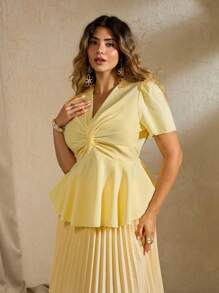 Roveilla 2 Pieces Plus Size Ombre Elegant V-Neck Top & Pleated Skirt Set