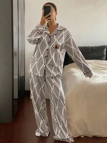 DAZY 2pcs Women Loose Fit Long Sleeve Sleepwear Set With English Woven Label And Striped Graphic Print, Fall Clothes Pajama - Black and White - View 5
