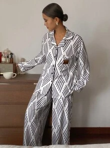 DAZY 2pcs Women Loose Fit Long Sleeve Sleepwear Set With English Woven Label And Striped Graphic Print, Fall Clothes Pajama - Black and White - View 6