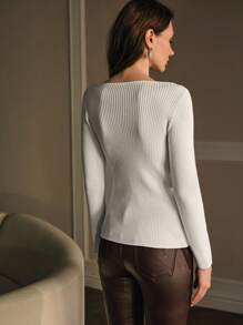 MOTF PREMIUM Áo len xẻ tà đính đá - trắng - Xem 3