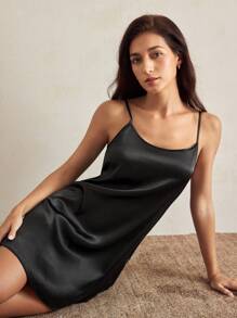 Charlaine 女士黑色缎面细肩带吊带裙 - 黑色 - 查看 1