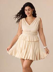 SHEIN MOD 加大码杏色优雅V领纹理针织毛衣，短款上衣。加大码荷叶边上衣。加大码奶油色上衣。加大码褶皱上衣。适合返校季、万圣节装扮