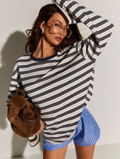 Athîral Women's Casual Everyday Black And White Striped Long Sleeve T-Shirt,Autumn Fall Tops Contrast Stripe Loose Fit Drop Shoulder Oversized Striped Top
