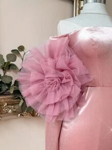 SHEIN Belle Elegante y hermoso vestido de manga larga con decoración de flor tridimensional personalizada, cubierta de cadera, con hombro descubierto y capas de malla exagerada con brillantes rosas en estilo loto, adecuado para fiesta de gala, fiesta de compromiso, cóctel, graduación, cena y baile de promoción - Rosa vieja - Ver 3