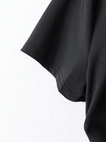 SHEIN CURVE+ Bộ 2 món POPSWAY cỡ lớn, thoải mái và dễ chịu, áo có dây rút nơ bên hông, chân váy có cạp chun và túi bên hông, thích hợp mặc hàng ngày, đi làm, trở lại trường, ngày lễ theo mùa - Nhiều màu - Xem 3