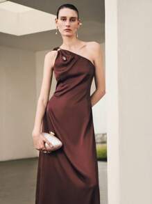 Uhlyne Robe longue élégante pour femmes, avec décoration métallique creuse en forme de larme, couleur unie évasée à la taille, pour occasions, automne