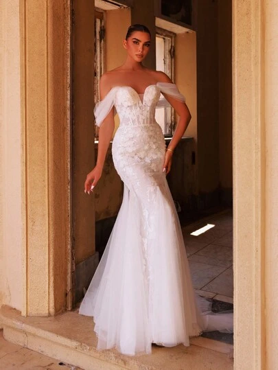 Glamrae Elegant Luxurious Off Shoulder Sleeve Lace & Mesh Mermaid Dress With Train, Suitable For Wedding, Party, Honeymoon