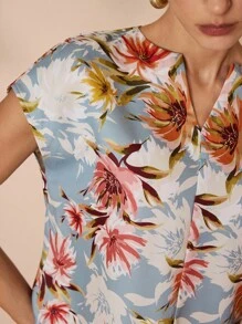 Shutterstock Glamance Women's Floral Allover Print V-Neck Casual Top Floral Tops For Women Summer Shirts Woman Women Blouses For Summer Flower Top Business Casual Elegant - Grey - View 7