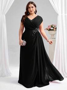 Coutiva Elegant Rhinestone Applique Decor Plus Size Mother Of The Bride Dress