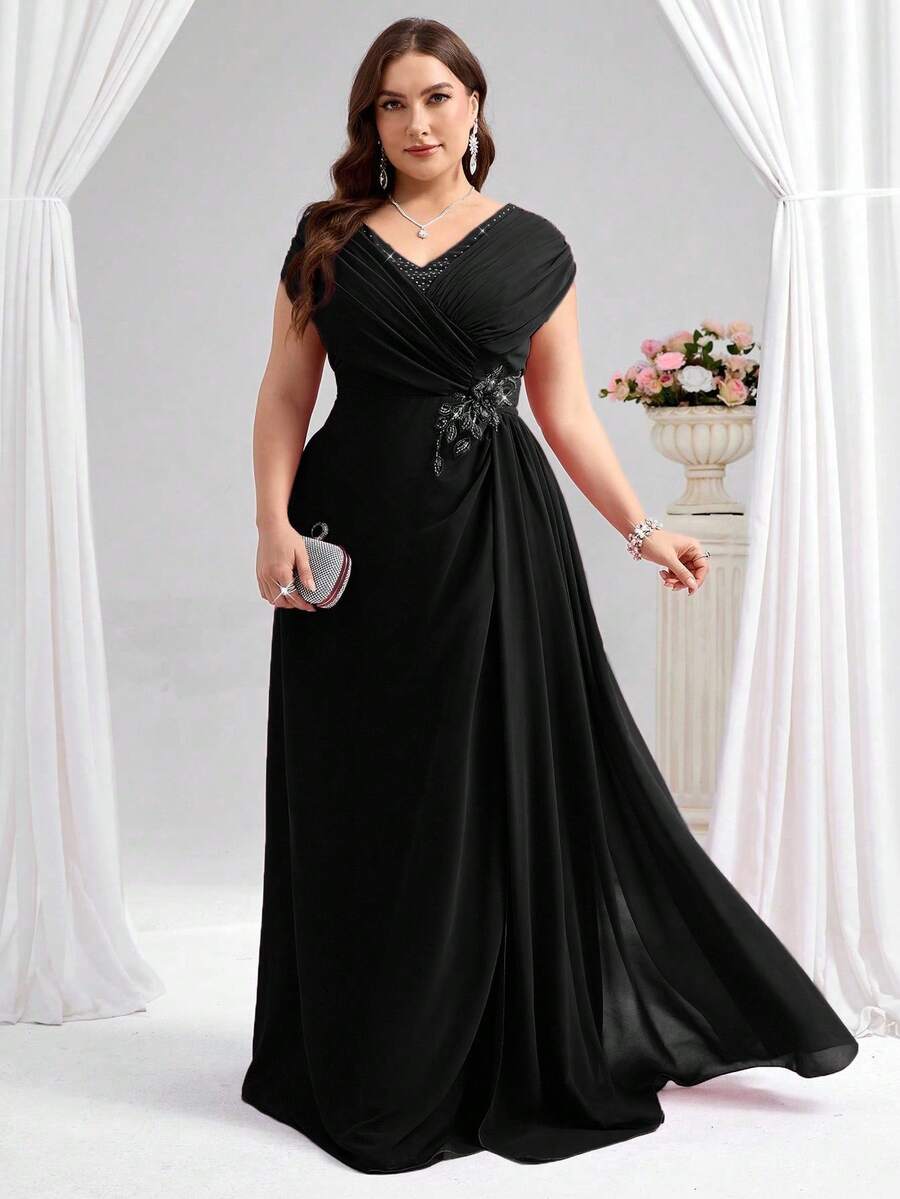 Coutiva Elegant Rhinestone Applique Decor Plus Size Mother Of The Bride Dress