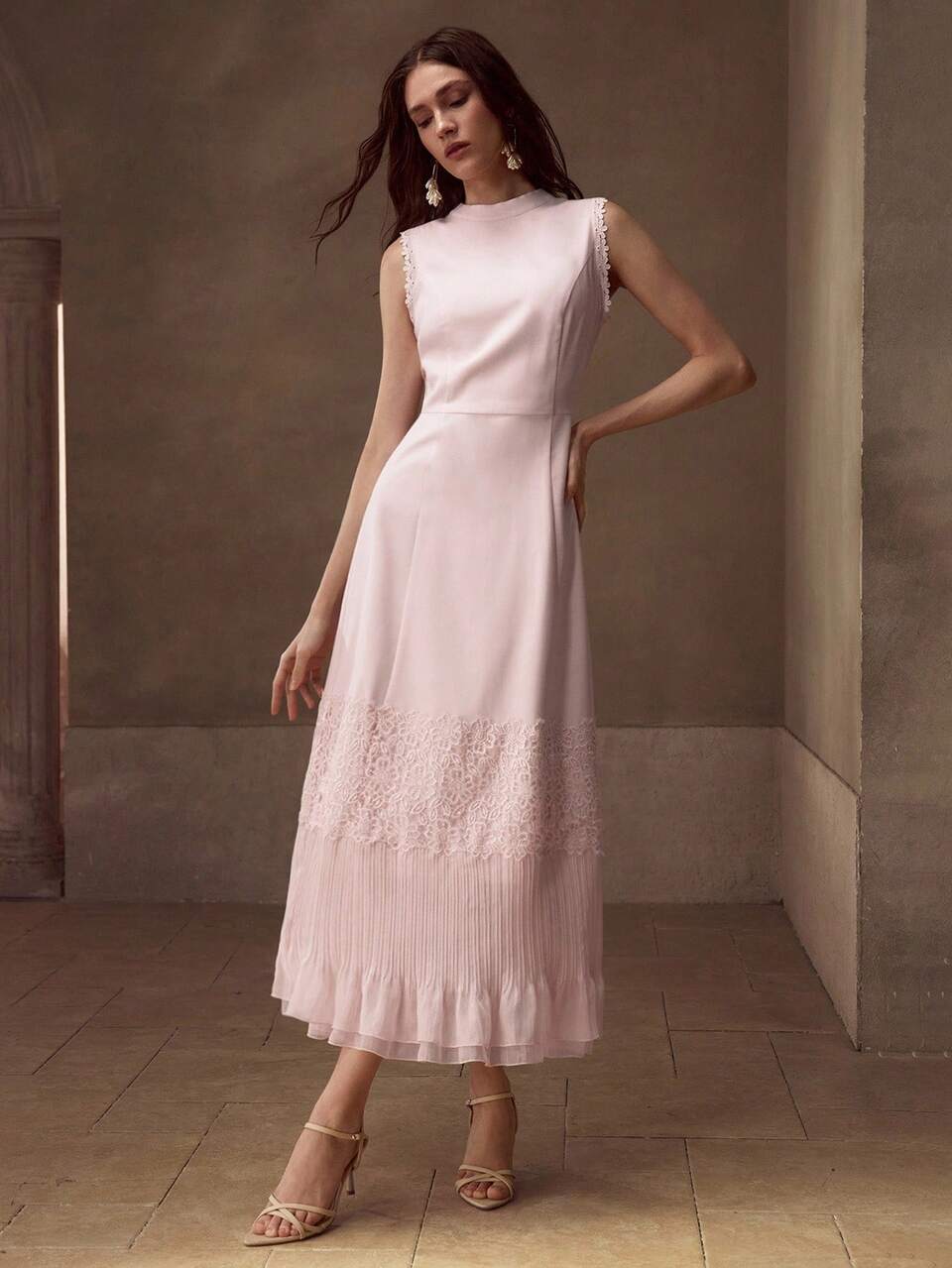 SOLID LACE PANEL PLISSE LAYERED HEM SLEEVELESS LONG DRESS