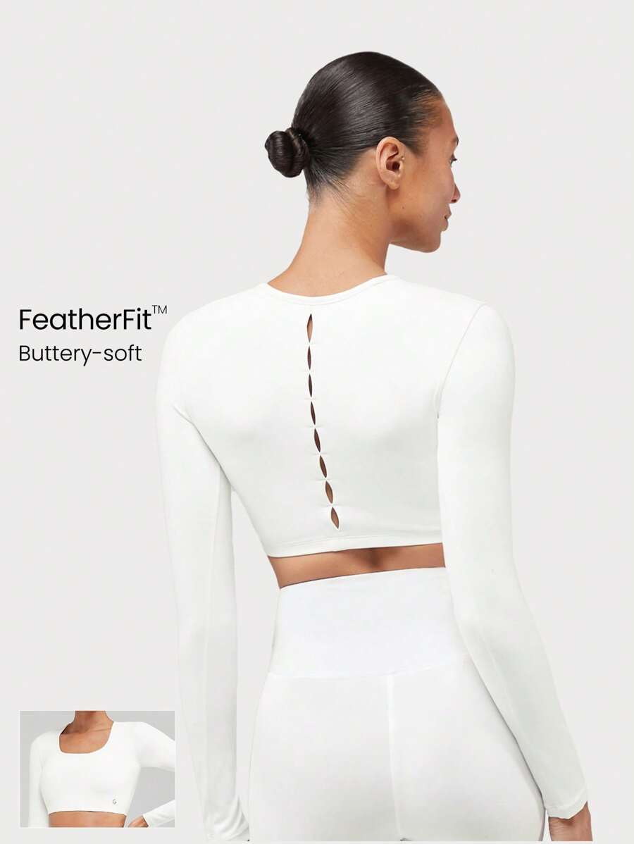 GLOWMODE FeatherFit™ Back At It Again Cutout Crop Active Top - Putih - View 1