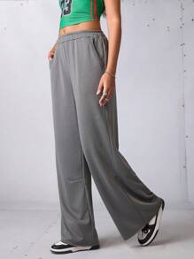 SHEIN Sports Pantalones deportivos para mujer, pantalones de chándal deportivos, pantalones de chándal gris oscuro, ropa deportiva, ropa de entrenamiento, chándal, pantalón ancho, pádel, tenis, pickleball, vuelta al cole, ropa urbana retro, estilo callejero, preppy, blokecore, con cordón, pantalones de otoño-invierno, pantalones de otoño-invierno, tela cálida, color desgastado, pantalones grises sueltos retro - Gris - Ver 4