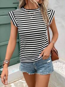 SHEIN Frenchy Women's Fall Leopard Print Round Neck Short Sleeve Slim Fit Fashion T-Shirt,Round Neck Short Sleeve Jumpsuit, Knotted Hem, Hollow Texture Casual Holiday T-Shirt,Cute Tops, Fitted Leopard Graphic Tee,Fashionable Leopard Print Short Cropped T-Shirt With Split Hemline For Slim Fit,Commute,Minimalist,Office Wear,Old Money,Simple,Back To School Shirts,Back To School Outfits Summer