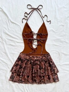 Soleia 女士度假棕色性感豹纹花卉印花深 V 领露背系带腰部荷叶边下摆迷你连衣裙，适合派对、婚礼、性感约会、下午茶、城市度假、音乐节、海滩度假、夏季服装，可作为沙滩裙在室内或室外穿着 - 鏽棕色 - 查看 2