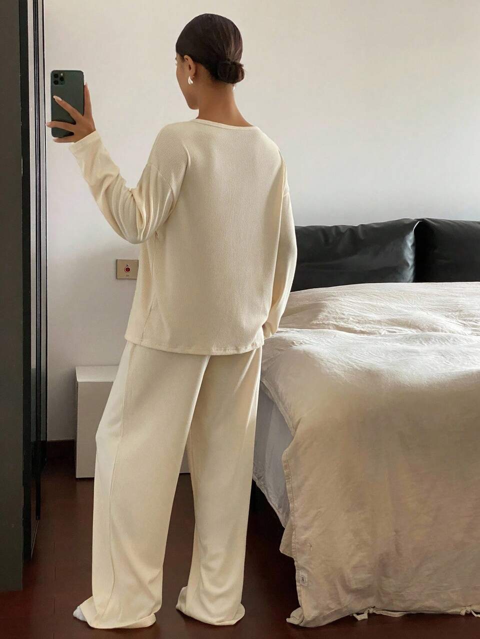 Women Minimalist Cartoon Print Decor Loose Pajama Set, Fall Clothes
