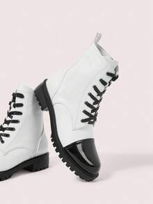 CUCCOO DOLLMOD New Versatile Round Toe Block Heel Patchwork Boots - Black and White - View 2