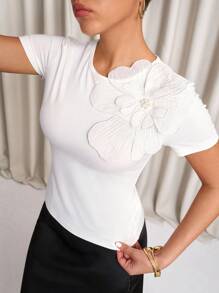 Lavishia 优雅 3D 花卉圆领短袖修身女式 T 恤