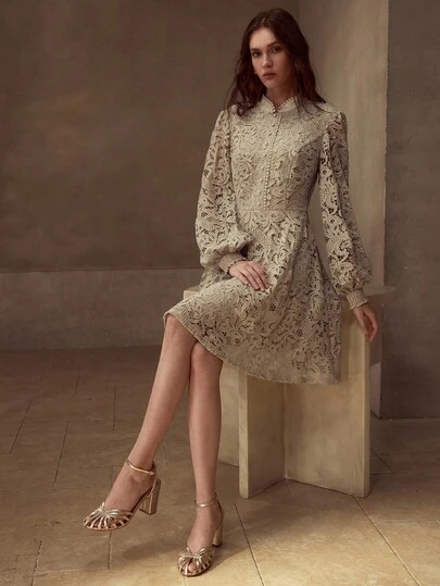 MOTF PREMIUM 镂空蕾丝长袖连衣裙