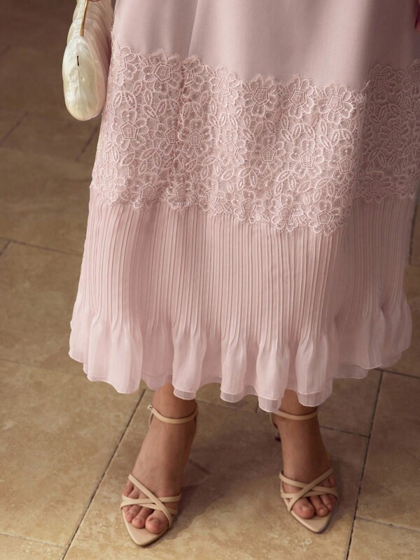 MOTF PREMIUM VESTIDO LARGO SIN MANGAS CON PANEL DE ENCAJE PLISADO Y DOBLADILLO MULTICAPA