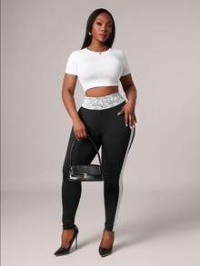 SHEIN SXY Elegante, sexy Leggings in Große Größen mit Spitzeneinsätzen an der Taille und an den Seiten, geeignet für sexy Büro-Sirenen, Prom, Ball, Valentinstag, Kreuzfahrt, Pendeln, Geschäft, Retro, Party, Resort, Ausflug, Old Money, reich geschichtet, Date Night, Treffen, Minimalismus, Geburtstag, formelle Veranstaltung, Gyaru, Ibiza, Nashville, Pause, dezent, schick, Lässig, Einkaufen, Streetwear, Ausgehen, Koketterie, betonen Sie Ihren Körper, schmeicheln Sie der Figur