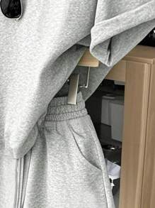 SHEIN 2 件套青少年女童休闲舒适时尚简约蝴蝶结装饰插肩袖圆领上衣和短裤套装，夏季 - 灰色 - 查看 3