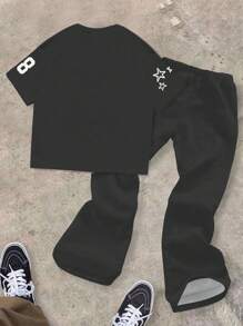 SHEIN 2 件/套青少年男孩休闲经典卡通人物、城市名称纽约、火焰、星星图案印花圆领 T 恤和喇叭裤套装，适合青少年男孩，适合春夏季男孩运动裤图案和衬衫游戏玩家男孩慢跑套装男孩图案慢跑套装男孩火焰印花慢跑套装男孩纽约慢跑套装男孩火焰慢跑套装，街头服饰 - 彩色 - 查看 4