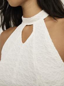 Nöista 白色纹理露背上衣，锁孔领口，修身版型 - 白色 - 查看 5