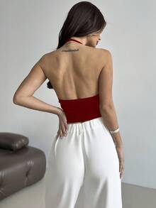 Firerie 通勤时尚性感派对返校音乐节度假露背低胸短款上衣女式无袖深垂领褶饰金属装饰性感优雅吊带背心 - 酒紅色 - 查看 2