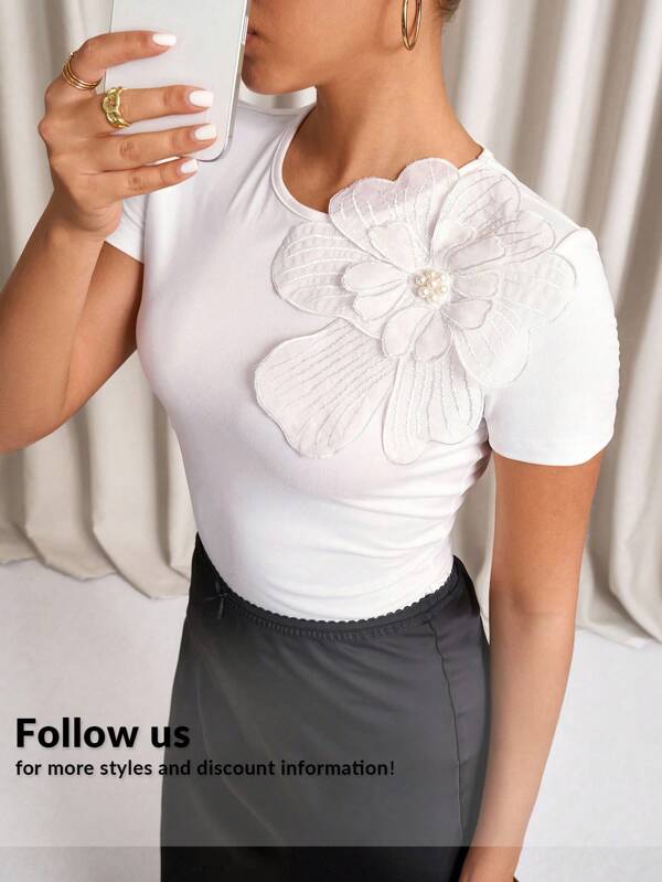 Lavishia Elegant 3D Floral Round Neck Short Sleeve Fitted Women T-Shirt, Wedding Guest Dress Women