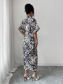 SHEIN Clasi Đầm Maxi Tay Cánh Dơi In Họa Tiết Toàn Thân Có Thắt Lưng Cho Nữ - Nhiều màu - Xem 2