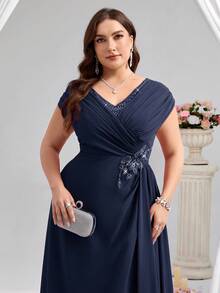 Coutiva Abito lungo elegante da madre della sposa con scollo a V, taglie comode - Blu Navy - Visualizzare 7
