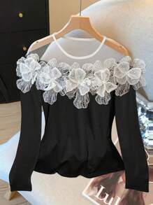 GlowEve 女士圆领网眼拼布 3D 花卉装饰时尚 T 恤 - 花卉图案随机