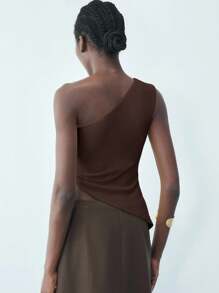 Maija 女式不对称下摆金属装饰单肩无袖修身短款衬衫，多用途时尚独特设计咖啡色复古别致商务休闲上衣 - 棕色 - 查看 4