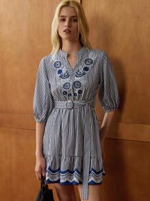 Écloséra 优雅蓝白条纹刺绣灯笼袖V领束腰复古法式连衣裙，适合春秋季女士 - 藍白色 - 查看 4