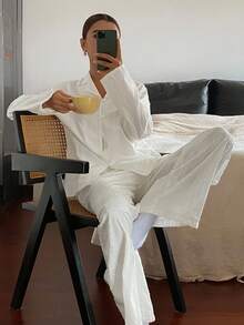 DAZY 条纹波点纹理面料撞色刺绣装饰优雅女士睡衣套装，秋冬服装 - 白色 - 查看 6