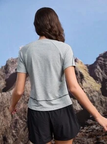 In My Nature 女士高弹力亲肤运动户外休闲短袖T恤 - 灰色 - 查看 10