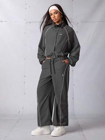 女士运动套装、返校装、毕业典礼、返校装、女士运动和瑜伽时尚运动服女士套装、慢跑和户外休闲装女士健身套装女士健身套装宽松版型、夹克和裤子套装、运动服 Y2k、