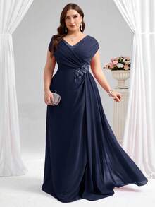 Coutiva Abito lungo elegante da madre della sposa con scollo a V, taglie comode - Blu Navy - Visualizzare 1