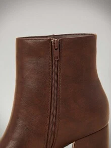 SHUZIA Sepatu bot ankle wanita yang nyaman dan modis dengan ujung berbentuk almond dan resleting samping serta hak blok, cocok untuk Natal. - Coklat - View 7
