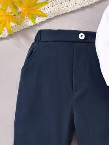 SHEIN 3 件套男婴幼儿绅士装：白色长袖连体衣衬衫、海军蓝背心和长裤。舒适百搭，经典复古时尚，可爱时尚的英伦风格。适合室内、户外、日常、运动、玩耍、派对、拍照、节日、典礼、迎婴派对、返校季等所有季节。 - 藏蓝色 - 查看 6