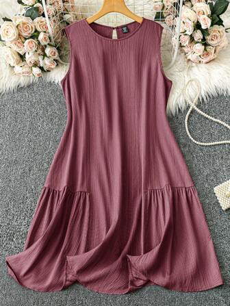 SHEIN Essnce Vestido corto sin mangas de tela con textura verde, elegante y cómodo, de uso diario y versátil, para mujer de talla grande, ideal para primavera y verano, ropa bohemia, atuendos de vacaciones, vestido verde salvia, atuendo para té, estilo europeo de verano, atuendos para brunch para mujer